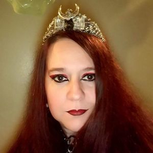 Meet your Posher, Cara